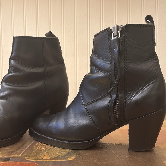 Black Acne ankle boots size 8 - Picture 5 of 5